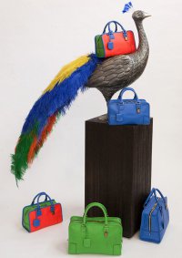 Яркие сумки от Loewe