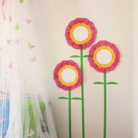 Ажурные цветы для детской комнаты