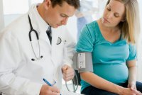 Низкое давление при беременности: опасно ли это для малыша?