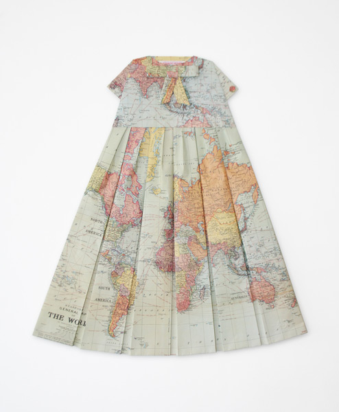 Платье с географическим акцентом