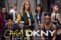 Кара Делевинь подготовила капсульную коллекцию для DKNY